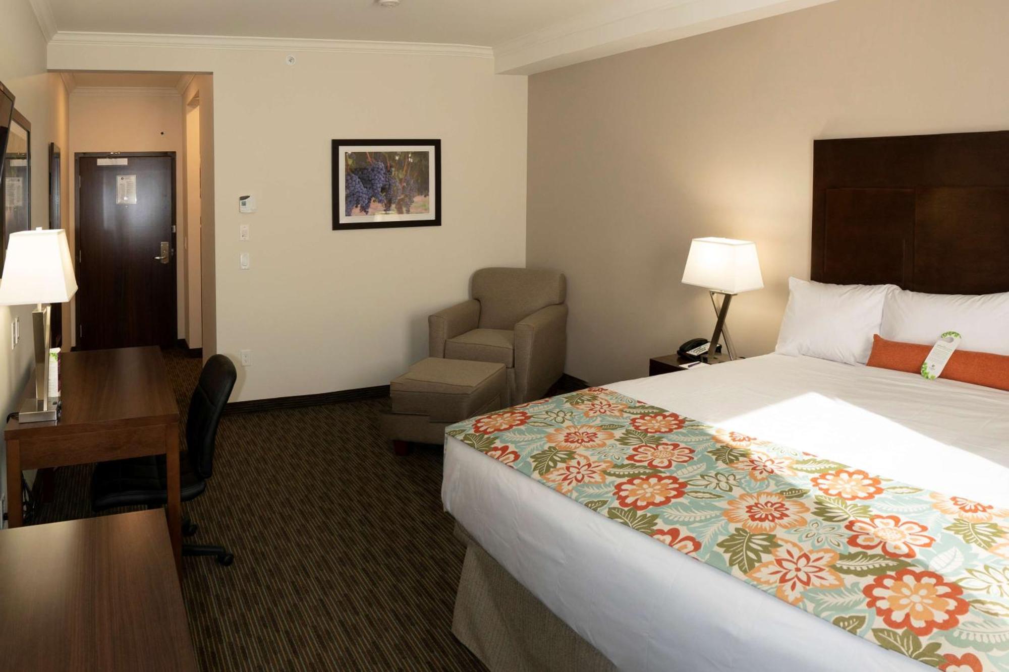Coast Oliver Hotel Экстерьер фото